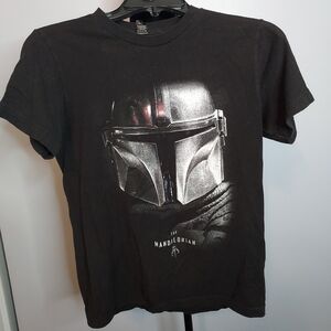 Star Wars The Mandalorian Bounty Hunter Size Small Shirt